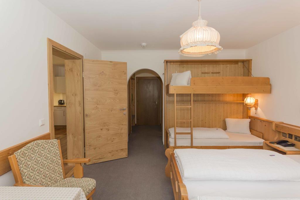 רדשטאדט Hubergut Appartements מראה חיצוני תמונה