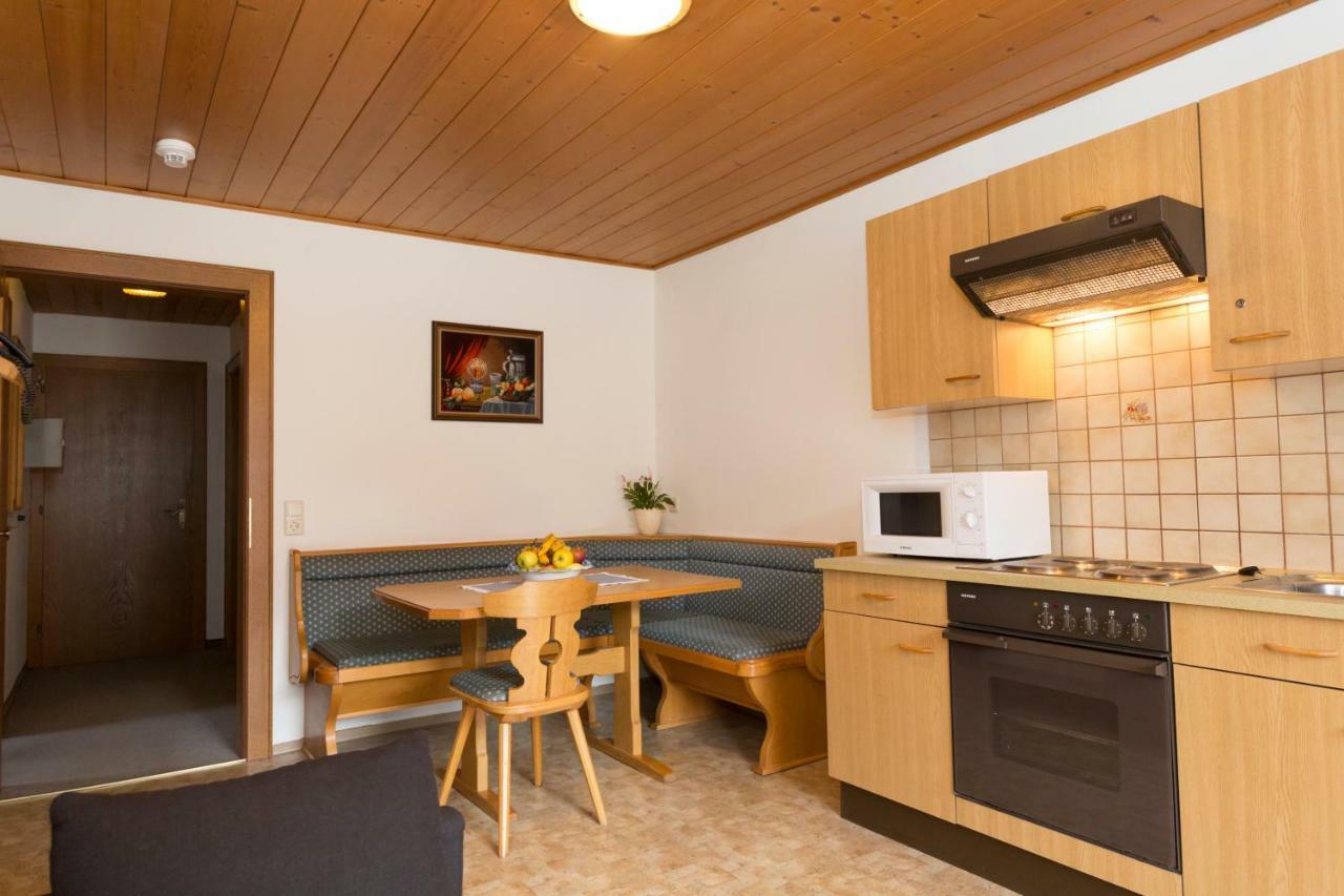 רדשטאדט Hubergut Appartements מראה חיצוני תמונה